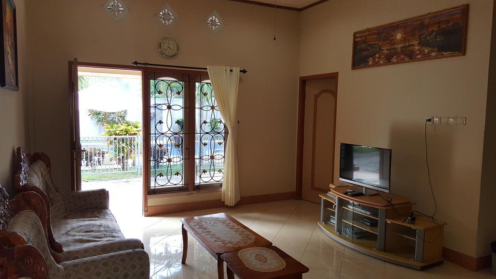 Sari Inn Kuta  Exterior photo